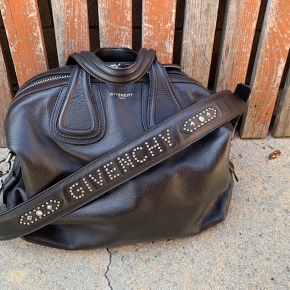 GIVENCHY NIGHTINGALE SIGNATURE STUDDED BAG - LIMITED EDITION - Picture 1 of 10